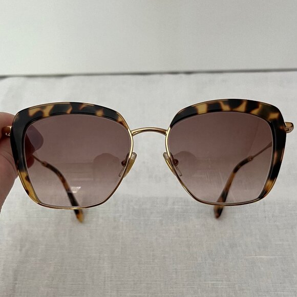 MIU MIU Sunglasses - Tortoiseshell pattern and gold detail - Authentic - Picture 4 of 17